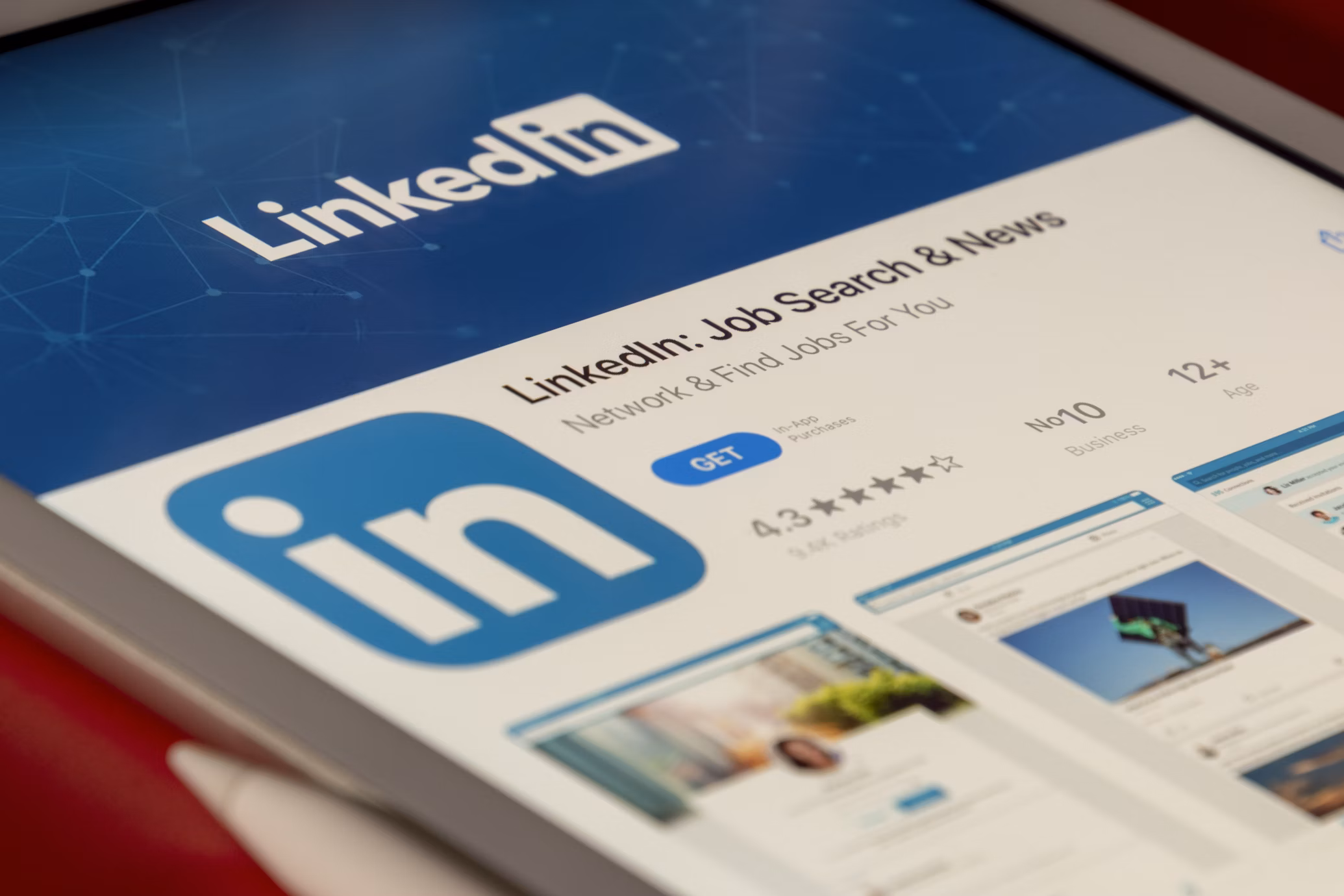 LinkedIn je postao novi Facebook: trošimo život na „personal branding“?